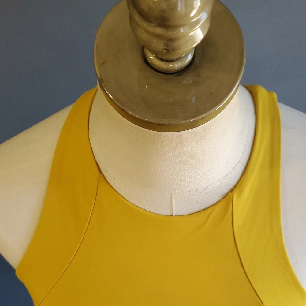 lululemon athletica Yellow Sports Bra Sz 4